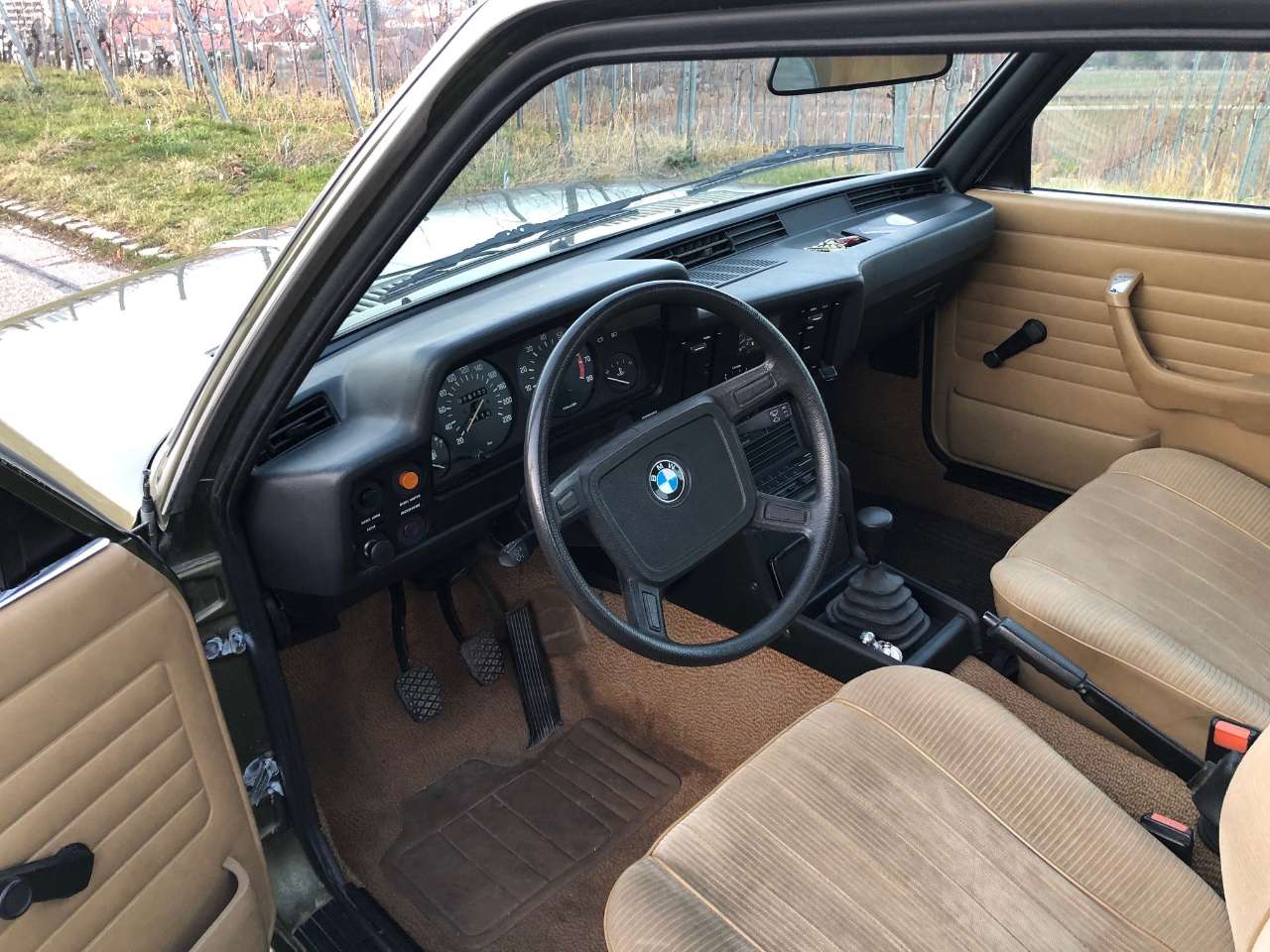 BMW 320/6 E21 – Bild 7