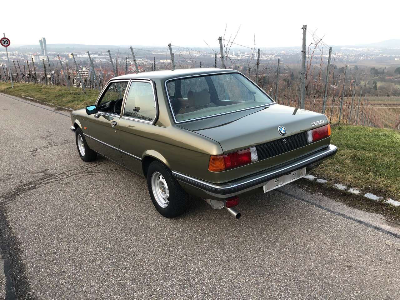 BMW 320/6 E21 – Bild 4
