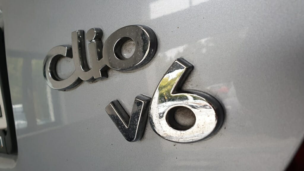 Renault Clio V6 3.0 Phase 1 – Bild 2